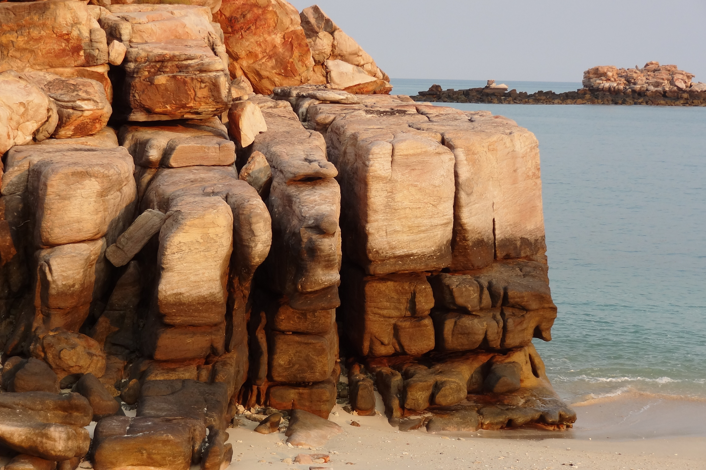 bigge island, kimberley.webp